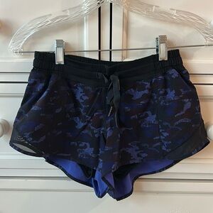 Lululemon blue camo hotty hots